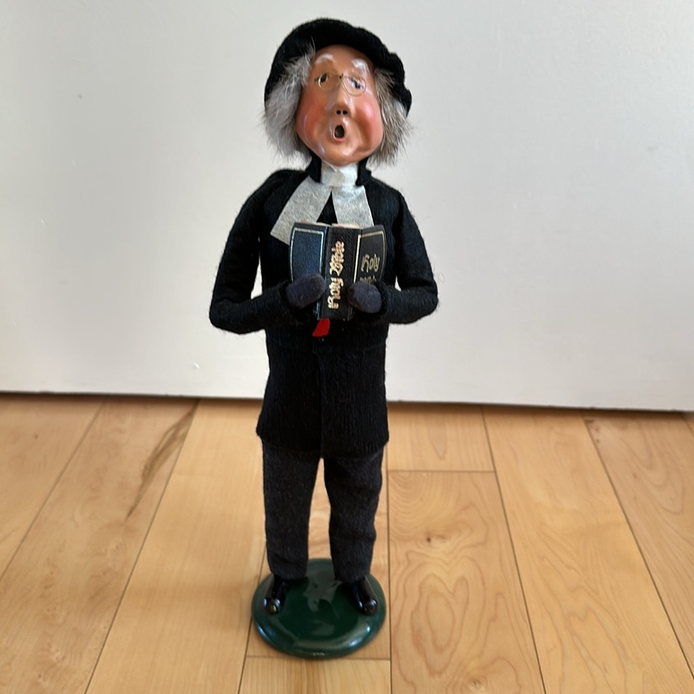 Byers Choice Priest Caroler